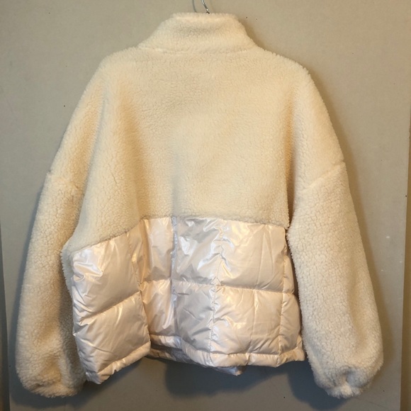 Fabletics Sherpa and Woven Puffer SZ 1X - Picture 2 of 5